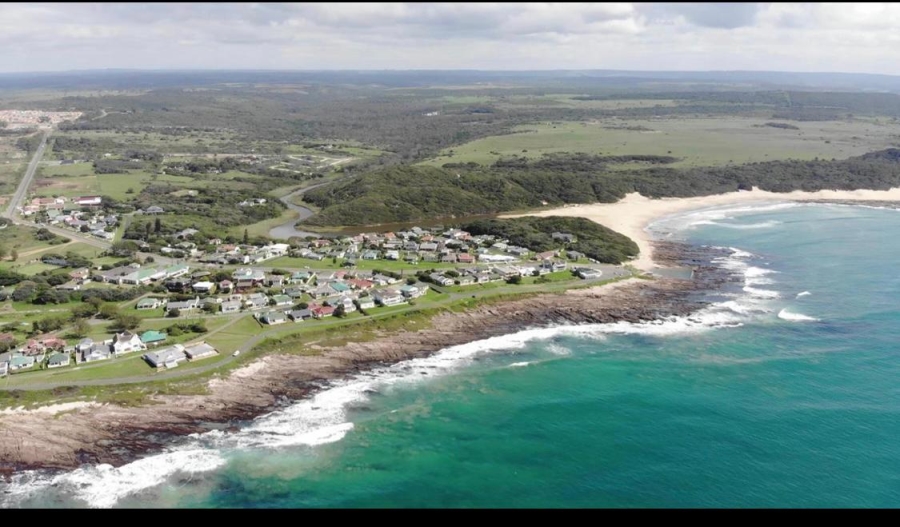 Bedroom Property for Sale in Kidds Beach Eastern Cape